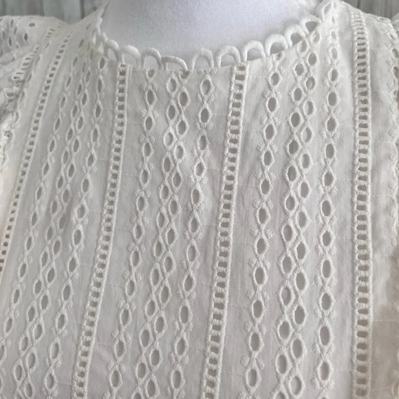 CROSBY by Mollie Burch White Eyelet Lace Dress Flutter Sleeve  XS - Picture 4 of 5
